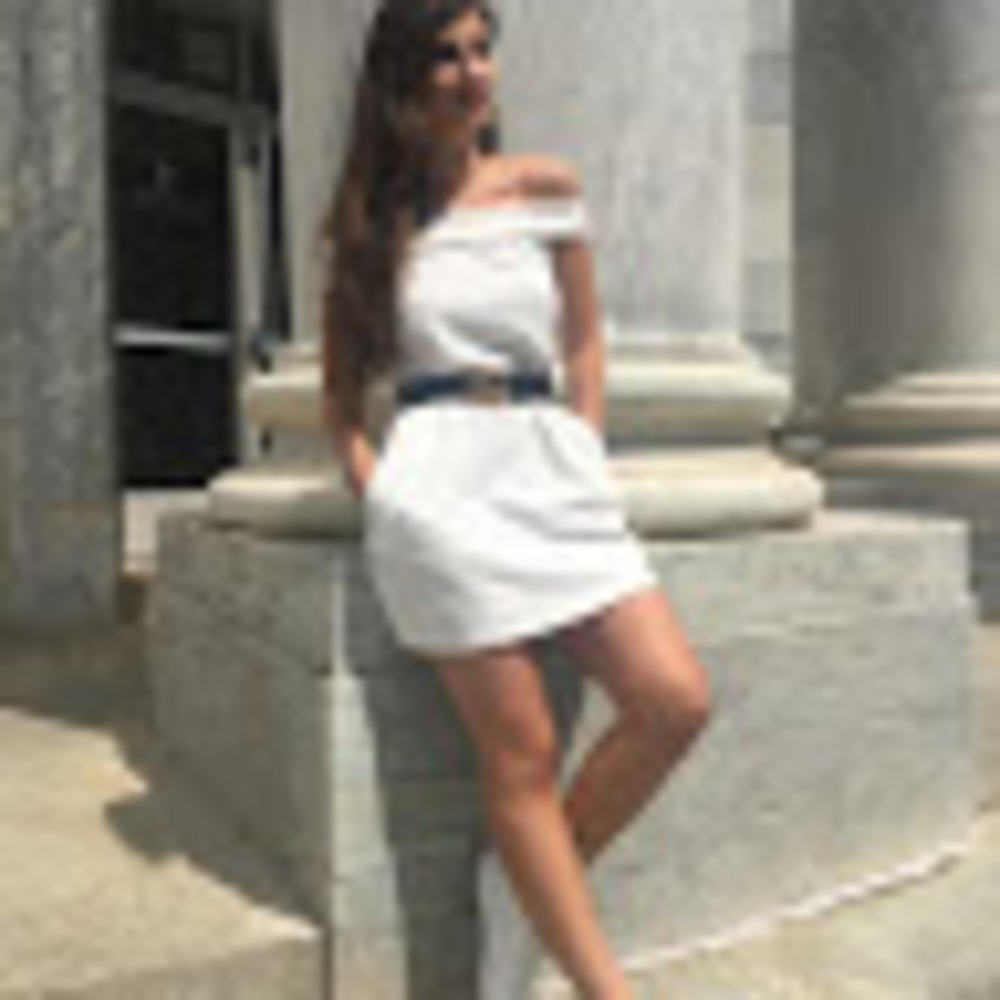 Meet your Posher, Yasmina